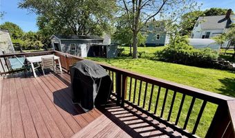 770 Metacom Ave, Bristol, RI 02809