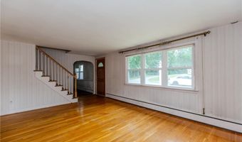 80 Westwood Rd, North Smithfield, RI 02896