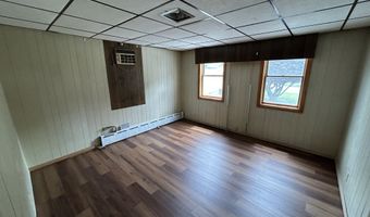 306 Divinity St, Bristol, CT 06010