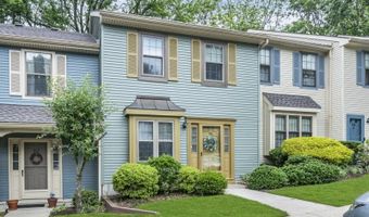 223 Perth Hill Ct, Aberdeen Twp., NJ 07747