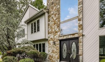 14 S Post Ln, Airmont, NY 10952