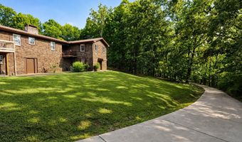 725 Oak Grove Rd, Benton, TN 37307