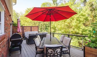 8069 Ashgrove Dr, Anderson Twp., OH 45244