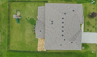 4252 Lauder Rd, Bargersville, IN 46106