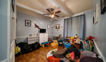 7566 Section Line Rd, Albertville, AL 35950
