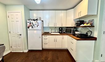 124 SHORE Rd, Arnold, MD 21012