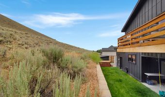 147 Cowcatcher Loop, Bellevue, ID 83313
