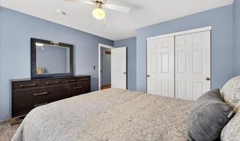 1414 Carriage Bridge Trl, Ballwin, MO 63021
