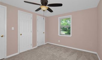 219 E Clinton St, Autryville, NC 28318