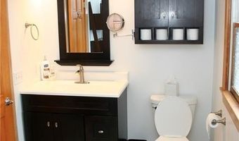 9 Rosita Ave, Bristol, RI 02809