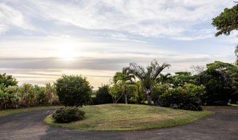 1220 W Kuiaha Rd, Haiku, HI 96708