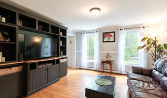 116 Deer Ridge Dr, Barrington, NH 03825