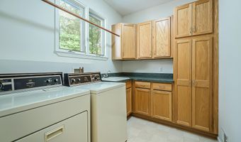 1544 Newport Creek Dr, Ann Arbor, MI 48103