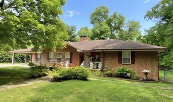 305 1st Pl SW, Arab, AL 35016