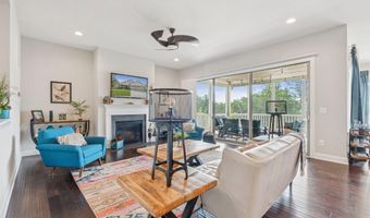 102 PHOEBE Ct, Lake Frederick, VA 22630