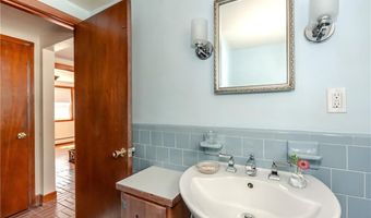 19 Longue Vue Ave, North Providence, RI 02904