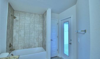 4019 TULLAMORE Ln, Auburndale, FL 33823