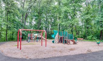 7208 EARLY St, Annandale, VA 22003