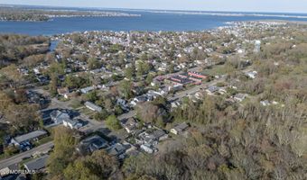 293 Louis Ave, Bayville, NJ 08721