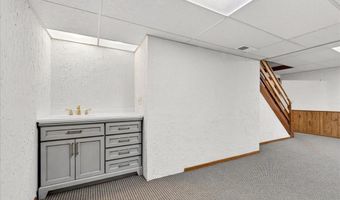 291 Oak Path Ct, Ballwin, MO 63011