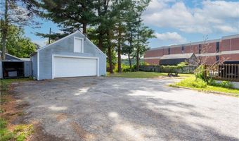 2540 W Shore Rd, Warwick, RI 02889