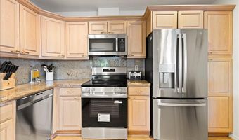 233 Rio Vista Cir, Atlantis, FL 33462