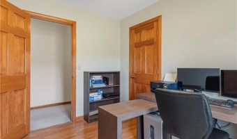 3 Courtney Ln, Hopkinton, RI 02832