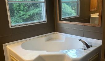 226 Fuller St, Blue Mountain, MS 38610