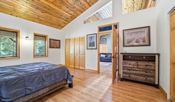 9028 Cascade Ave, Beulah, CO 81023