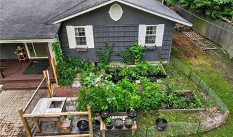 554 E River View Dr, Austinburg, OH 44010