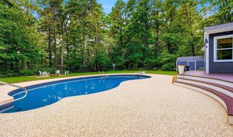 19 Tamarack Ln, Amherst, NH 03031