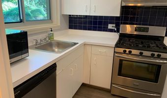 10620 WEYMOUTH St 102, Bethesda, MD 20814