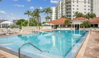 20000 E Country Club Dr 302, Aventura, FL 33180