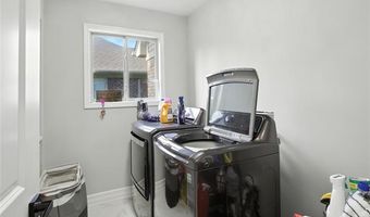 48821 Tremont Dr, Macomb, MI 48044