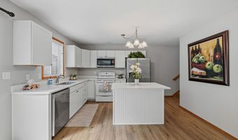 1002 Poe Ave, Ames, IA 50014