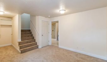 2627 Stange Rd, Ames, IA 50010