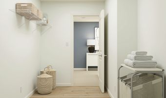 1253 Glenmont St, Algonquin, IL 60102