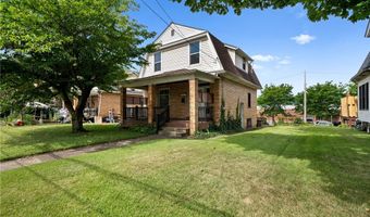1427 Duss Ave, Ambridge, PA 15003
