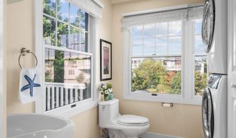 17 E 14TH St, Barnegat Light, NJ 08006
