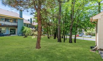 242 Perth Hill Ct, Aberdeen, NJ 07747