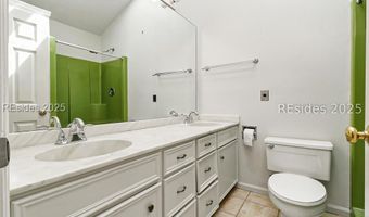 17 Dewberry Ln, Hilton Head Island, SC 29928
