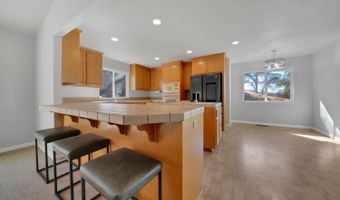 345 Live Oak Dr, Angels Camp, CA 95222