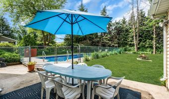 26 Allen Dr, Allentown, NJ 08501