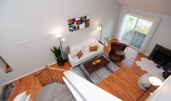 4471 Hillside Ct, Ann Arbor, MI 48105