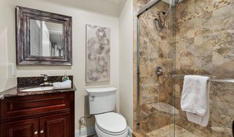 47 White Oak Ln, Aberdeen, NJ 07747