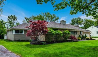 515 Park Club Ln, Amherst, NY 14221