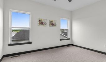 1165 Salm Dr, North Liberty, IA 52317