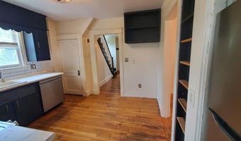 84 14th St, Bangor, ME 04401