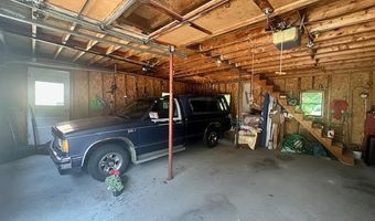 28 Charles St, Belfast, ME 04915