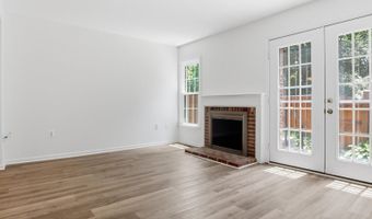 2410 S WALTER REED Dr 2, Arlington, VA 22206